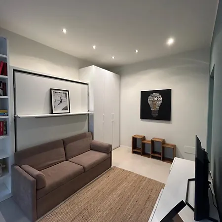 Monolocale A 200m Da Porta Nuova *